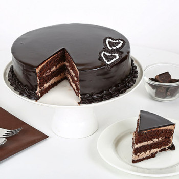 Rich Velvety Chocolate Cake