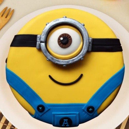 Magical Minion Fondant Cake Delivery in Greater Noida