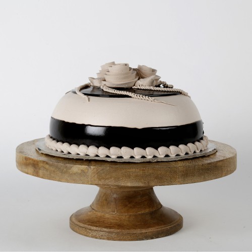 Special Chocolate Cream Cake Delivery in Greater Noida