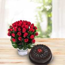 Chocolate Cake with 30 Red Roses