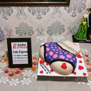 Bachelor Party Butt Theme Cake