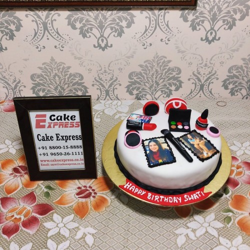 Personalized Cosmetics Theme Cake Delivery in Greater Noida