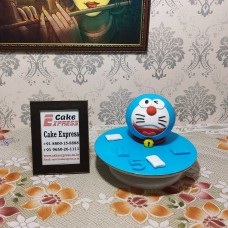 Doraemon Pinata Cake