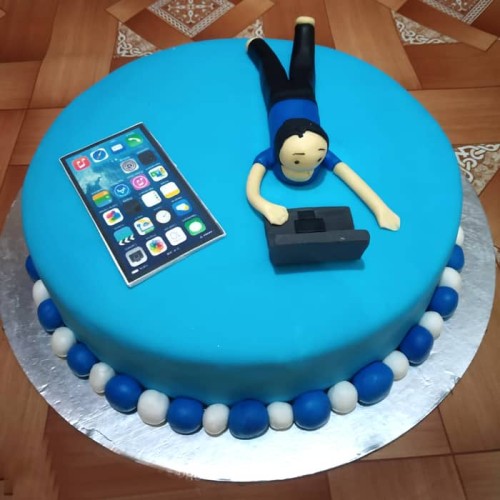 Gadget Lover Guy Theme Cake Delivery in Greater Noida